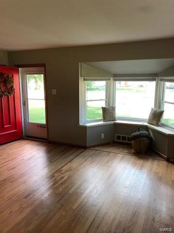 218 Robin Hill Ln, Ballwin, MO 63021 photo 5