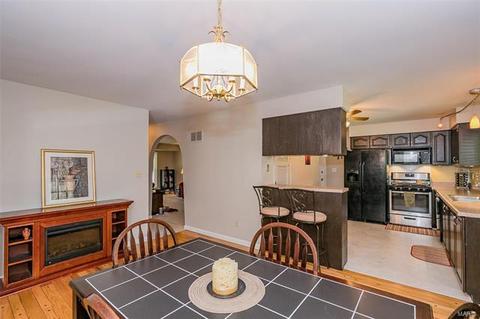 254 Cedar Village Ct, Ballwin, MO 63021 photo 10