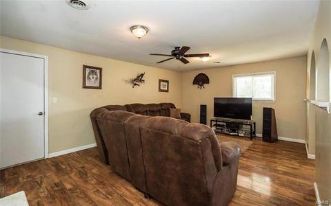 801 Saint Matthew Ave, O'fallon, MO 63366 photo 12