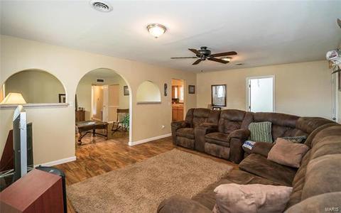 801 Saint Matthew Ave, O'fallon, MO 63366 photo 11