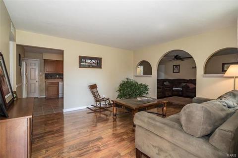 801 Saint Matthew Ave, O'fallon, MO 63366 photo 5