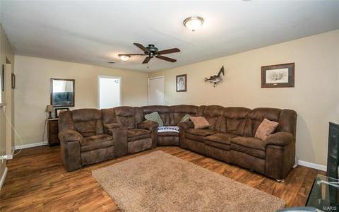 801 Saint Matthew Ave, O'fallon, MO 63366 photo 10