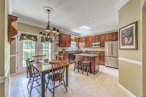 940 Lynwood Forest Dr, Manchester, MO 63021 photo 11
