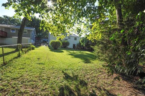 3519 Dixie Dr, Saint Ann, MO 63074 photo 7