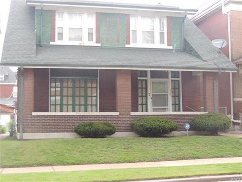 5225 Maple Ave, Saint Louis, MO 63113 photo 1
