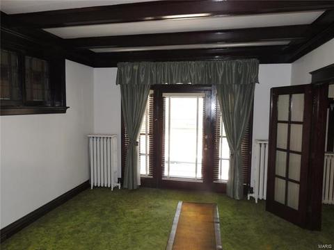 5225 Maple Ave, Saint Louis, MO 63113 photo 3