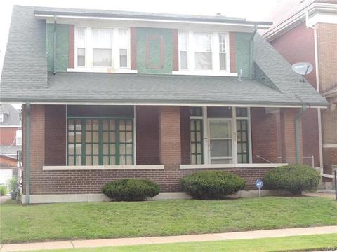 5225 Maple Ave, Saint Louis, MO 63113 photo 2
