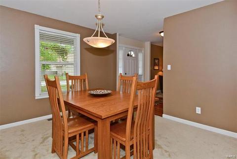 814 Westrun Dr, Ballwin, MO 63021 photo 12