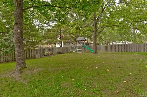814 Westrun Dr, Ballwin, MO 63021 photo 43