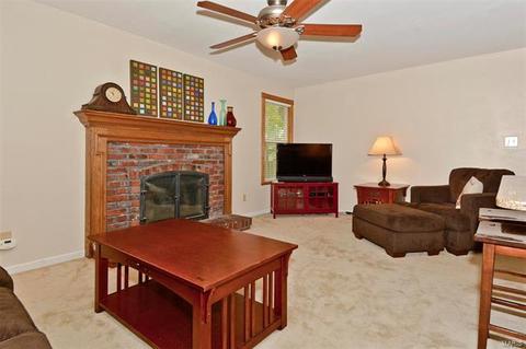 814 Westrun Dr, Ballwin, MO 63021 photo 18