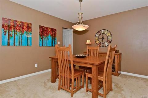 814 Westrun Dr, Ballwin, MO 63021 photo 4