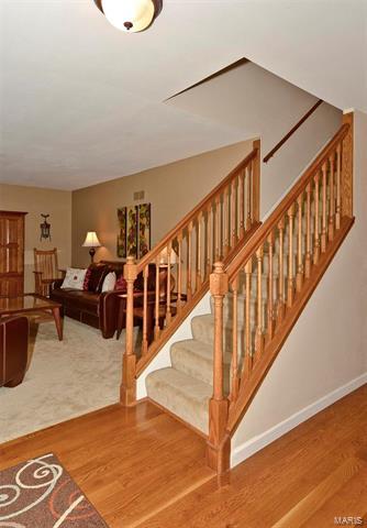 814 Westrun Dr, Ballwin, MO 63021 photo 9