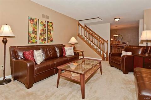 814 Westrun Dr, Ballwin, MO 63021 photo 10