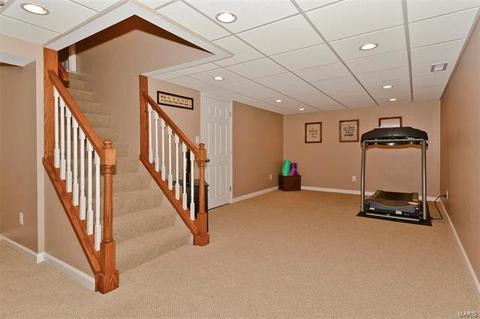 814 Westrun Dr, Ballwin, MO 63021 photo 28