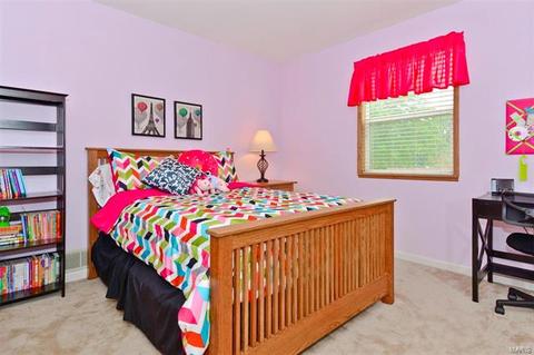 814 Westrun Dr, Ballwin, MO 63021 photo 25