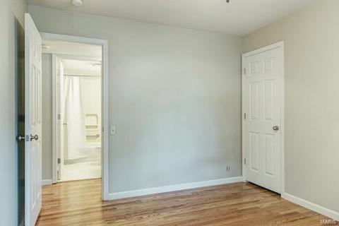 345 Meadowbrook Dr, Ballwin, MO 63011 photo 23