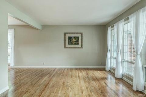 345 Meadowbrook Dr, Ballwin, MO 63011 photo 5