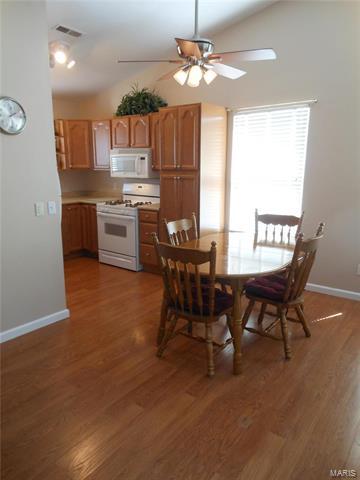 1061 Whitegate Ct, O'fallon, MO 63366 photo 11