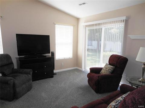 1061 Whitegate Ct, O'fallon, MO 63366 photo 8