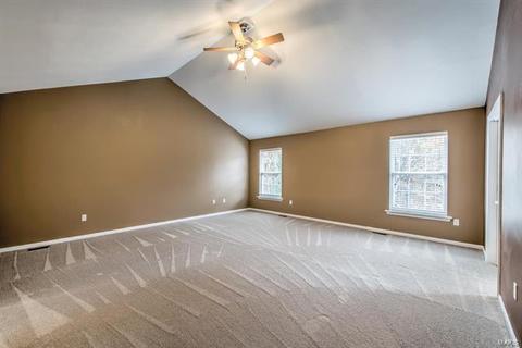 1041 Stone Spring Ct, Eureka, MO 63025 photo 9
