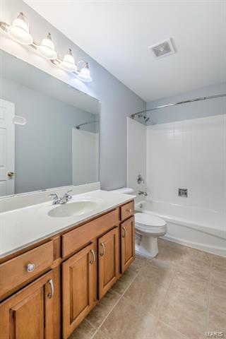 1041 Stone Spring Ct, Eureka, MO 63025 photo 16