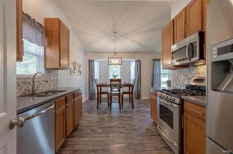 258 Spring Borough Dr, O'fallon, MO 63368 photo 15