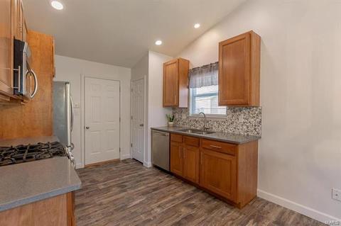 258 Spring Borough Dr, O'fallon, MO 63368 photo 14