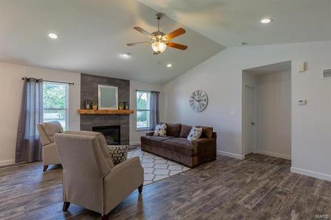 258 Spring Borough Dr, O'fallon, MO 63368 photo 6