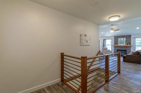 258 Spring Borough Dr, O'fallon, MO 63368 photo 3