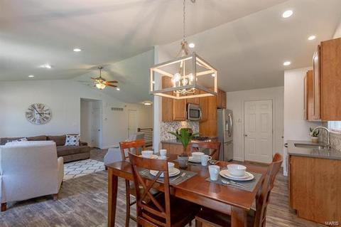 258 Spring Borough Dr, O'fallon, MO 63368 photo 11
