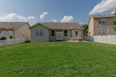 258 Spring Borough Dr, O'fallon, MO 63368 photo 31