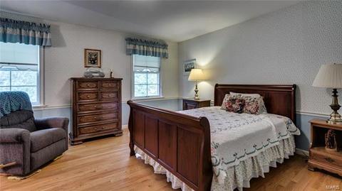12 Upper Barnes Rd, Ladue, MO 63124 photo 24