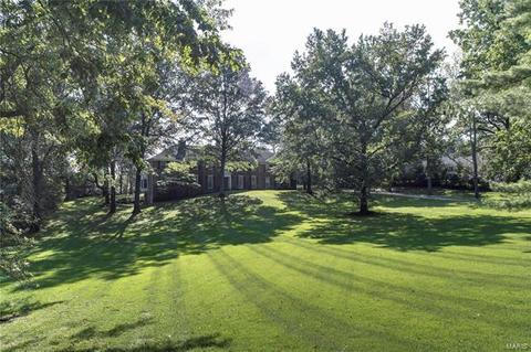 12 Upper Barnes Rd, Ladue, MO 63124 photo 3