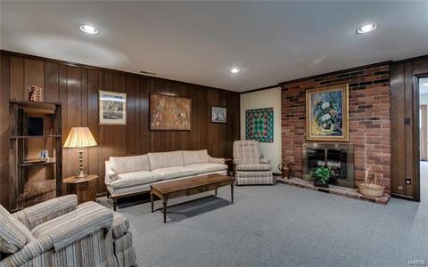12 Upper Barnes Rd, Ladue, MO 63124 photo 28