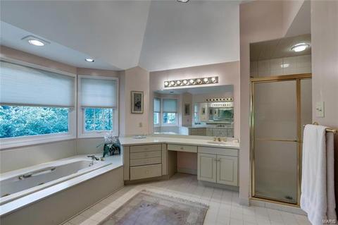 12 Upper Barnes Rd, Ladue, MO 63124 photo 21