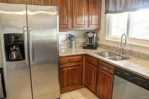 359 Messina, Ballwin, MO 63021 photo 7