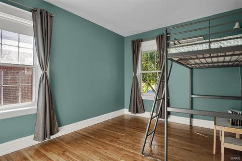 5705 Gresham Ave, Saint Louis, MO 63109 photo 14