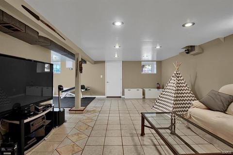 5705 Gresham Ave, Saint Louis, MO 63109 photo 22