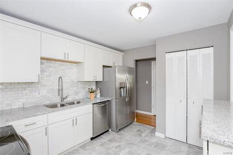 402 Cardiff, Manchester, MO 63021 photo 7