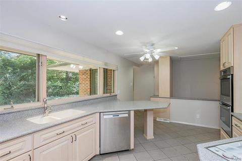 6 Devon Rd, Glendale, MO 63122 photo 14