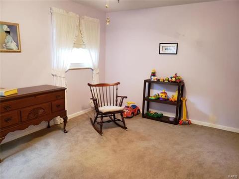 449 Vail Ct, Ballwin, MO 63021 photo 9