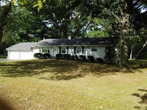 449 Vail Ct, Ballwin, MO 63021 photo 1