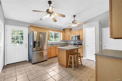 5 Springwind Ct, O'fallon, MO 63366 photo 6