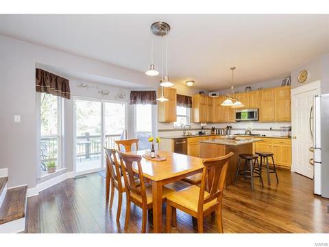 1133 Warm Winds Dr, O'fallon, MO 63366 photo 3