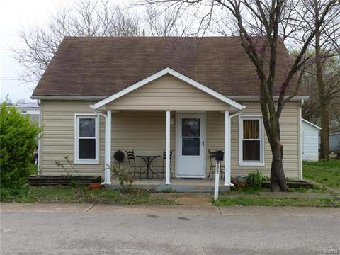 609 E Main St, De Soto, MO 63020 photo 1