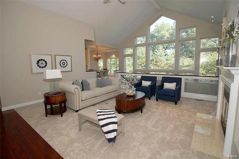 1372 Mallet Hill Dr, Ellisville, MO 63021 photo 4