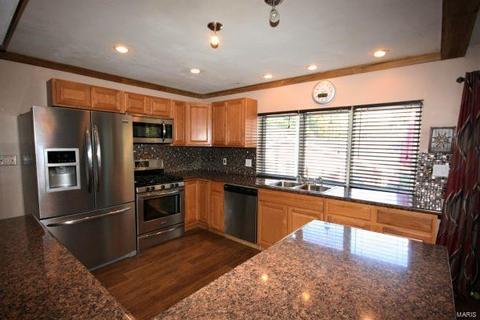 519 Blazedwood Dr, Ballwin, MO 63021 photo 11