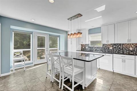674 Canary Estates Dr, Manchester, MO 63021 photo 11