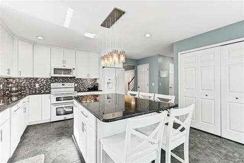 674 Canary Estates Dr, Manchester, MO 63021 photo 12