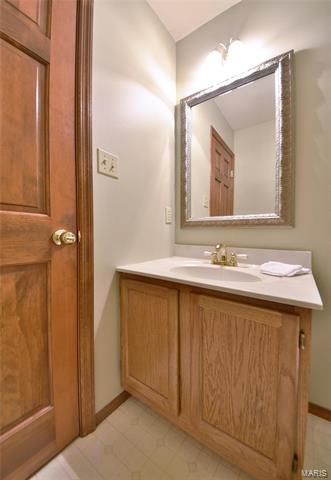 1705 Forest Trace Dr, O'fallon, MO 63368 photo 6